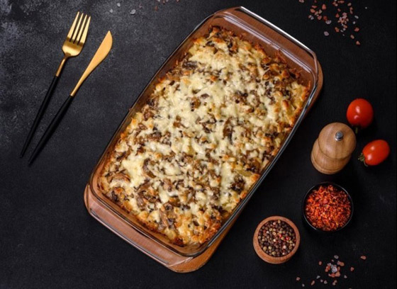 إليكم طريقة تحضير البطاطس بالبشاميل واللحمة المفرومة الشهية صورة رقم 1