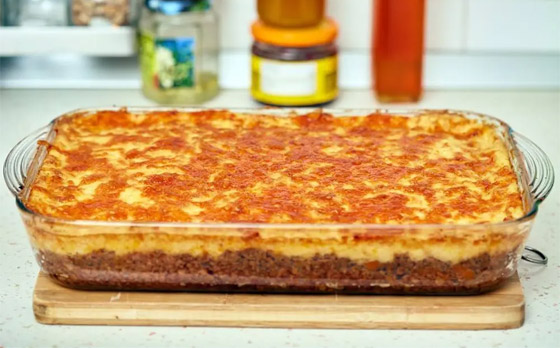 إليكم طريقة تحضير البطاطس بالبشاميل واللحمة المفرومة الشهية صورة رقم 8