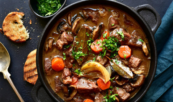 طريقة عمل طاجن اللحم بالبصل وصوص الصويا لوجبة افطار شهية صورة رقم 1