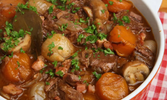 طريقة عمل طاجن اللحم بالبصل وصوص الصويا لوجبة افطار شهية صورة رقم 4