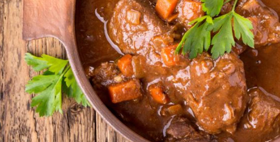 طريقة عمل طاجن اللحم بالبصل وصوص الصويا لوجبة افطار شهية صورة رقم 5