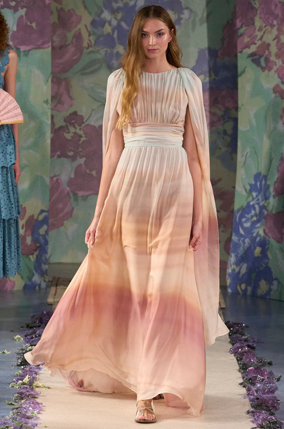 صور: فساتين ناعمة ماكسي ربيعية لعيد الفطر 2024 بحسب شكل الجسم صورة رقم 6