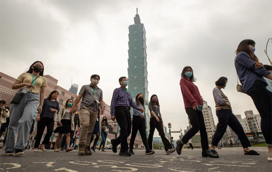 كيف قاومت أعلى ناطحة سحاب بتايوان الزلزال؟ هذا سر كرتها الفولاذية (فيديو) صورة رقم 12 كيف قاومت أعلى ناطحة سحاب بتايوان الزلزال؟ هذا سر كرتها الفولاذية (فيديو) صورة رقم 12