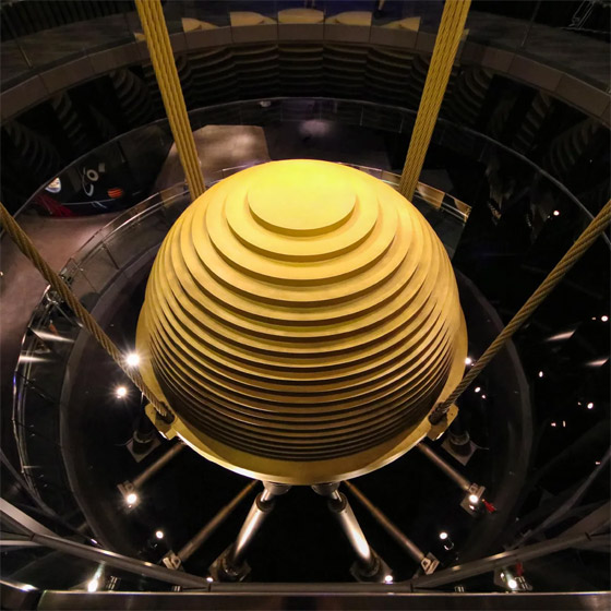 كيف قاومت أعلى ناطحة سحاب بتايوان الزلزال؟ هذا سر كرتها الفولاذية (فيديو) صورة رقم 13 كيف قاومت أعلى ناطحة سحاب بتايوان الزلزال؟ هذا سر كرتها الفولاذية (فيديو) صورة رقم 13