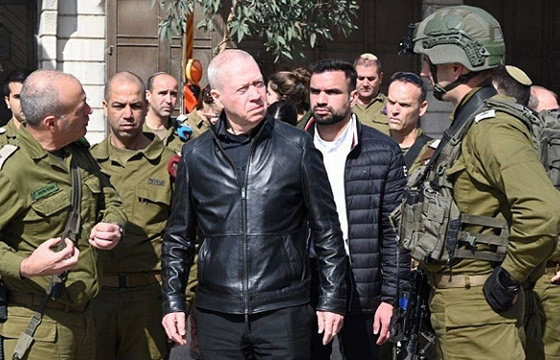 فيديو.. اسرائيل تسحب قواتها العسكرية من خان يونس وكتائب القسام تتوعد (ستحترقون) صورة رقم 1 فيديو.. اسرائيل تسحب قواتها العسكرية من خان يونس وكتائب القسام تتوعد (ستحترقون) صورة رقم 1