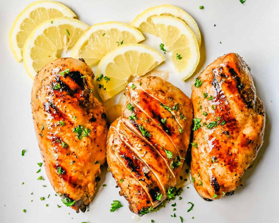 لكي تبدو أصغر سنا.. هذه الأطعمة غنية بالكولاجين صورة رقم 1