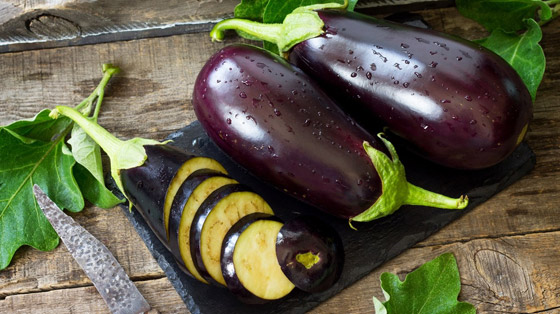 سهلة ولذيذة.. وجبات غذائية يمكن إعدادها من الباذنجان صورة رقم 3