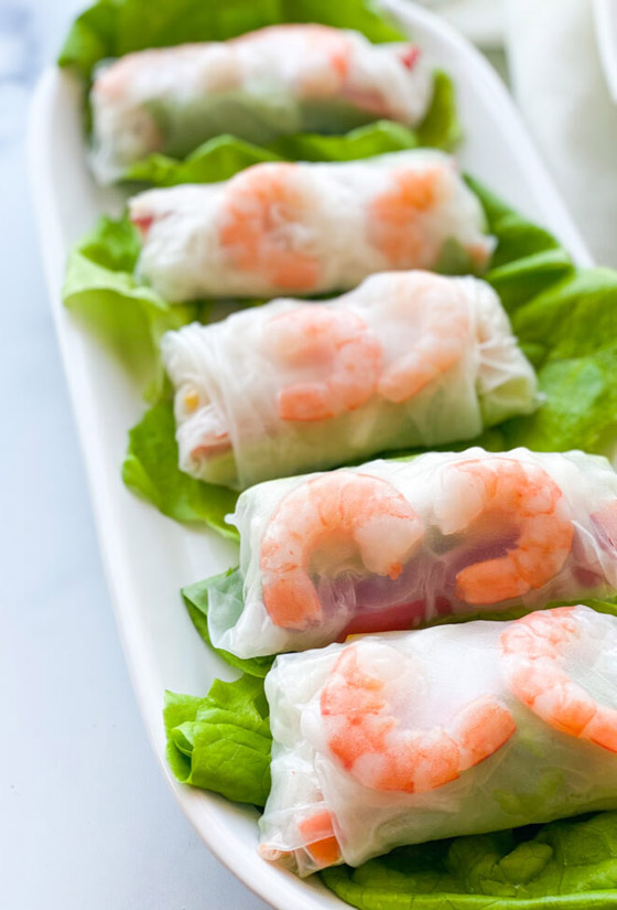 إليكم طريقة تحضير سبرينغ رول بالخضراوات الشهي صورة رقم 3