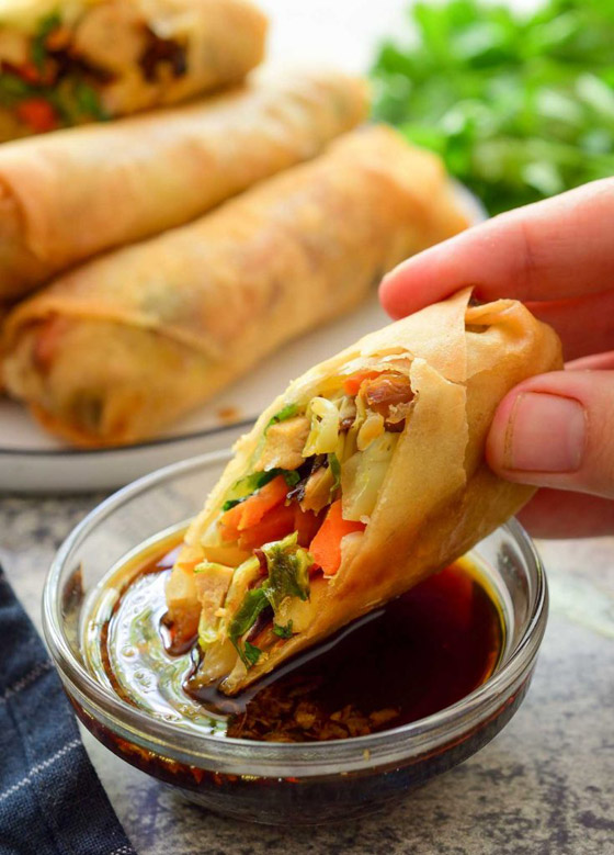 إليكم طريقة تحضير سبرينغ رول بالخضراوات الشهي صورة رقم 4