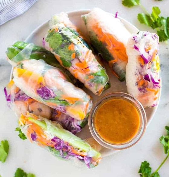 إليكم طريقة تحضير سبرينغ رول بالخضراوات الشهي صورة رقم 9