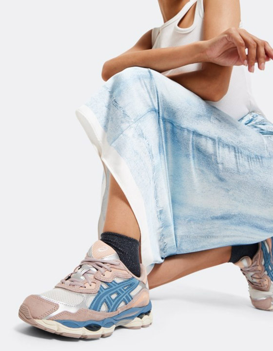 بالصور: أشهر الأحذية النسائية الرياضية في صيف 2024 صورة رقم 3