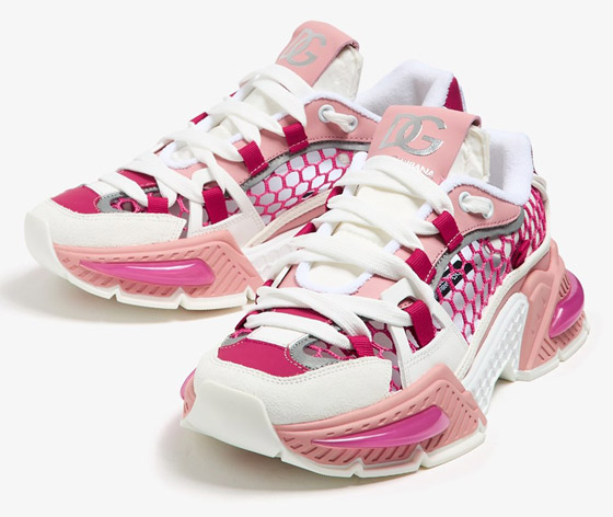 بالصور: أشهر الأحذية النسائية الرياضية في صيف 2024 صورة رقم 7