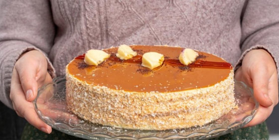 اليكم طريقة تحضير كيكة طبقات الكريم كراميل صورة رقم 2