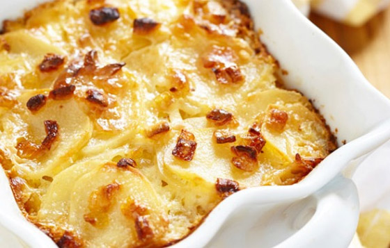 إليكم طريقة تحضير غراتان البطاطس بالكريمة في الفرن صورة رقم 7