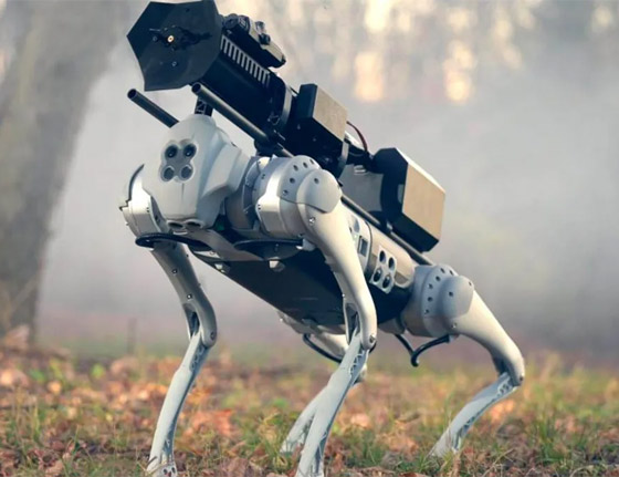 أول كلب آلي في العالم يحمل قاذفا للهب على ظهره.. فيديو وصور صورة رقم 8