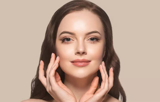 توحيد لون البشرة قبل الصيف.. إشراقة طبيعية وتوهج صورة رقم 2