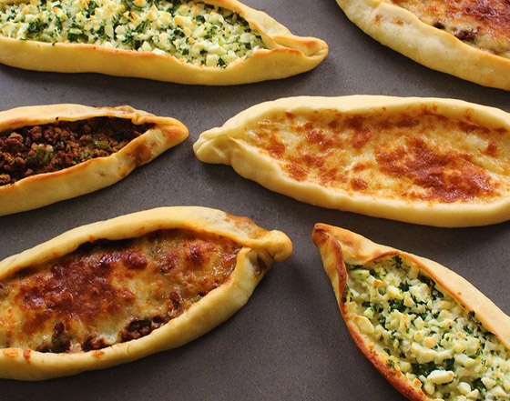 إليكم طريقة تحضير فطيرة البيدا التركية باللحم الشهية صورة رقم 3