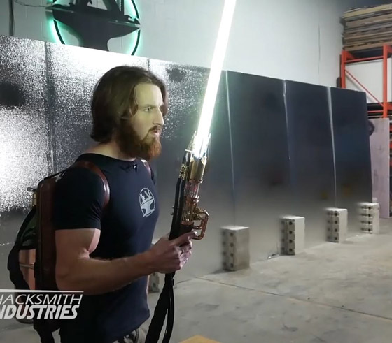 سيكون خطيرا للغاية.. محاولات لتصنيع (سلاح حرب النجوم).. فيديو وصور صورة رقم 6