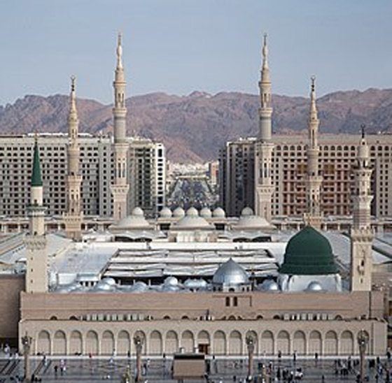 أغلق باب بعد تحويل القبلة.. هكذا تطورت أبواب المسجد النبوي من 3 إلى 100 صورة رقم 8