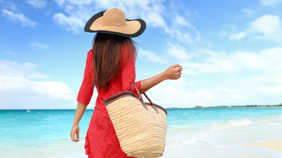 حقائب شاطئية فاخرة.. لإطلالة صيفية كاملة صورة رقم 5