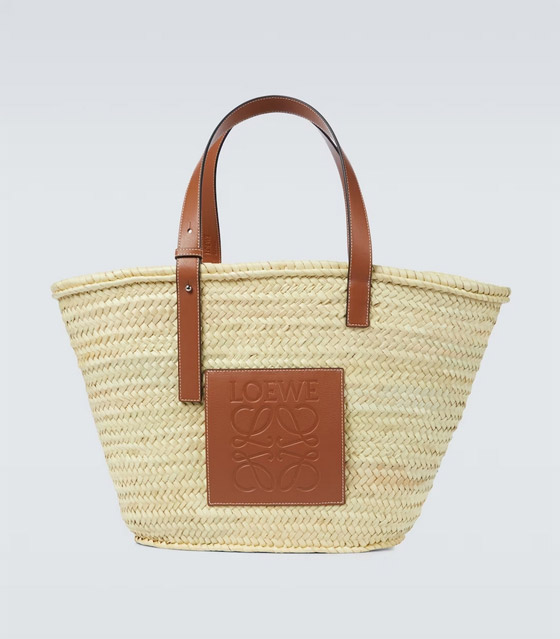 حقائب شاطئية فاخرة.. لإطلالة صيفية كاملة صورة رقم 1