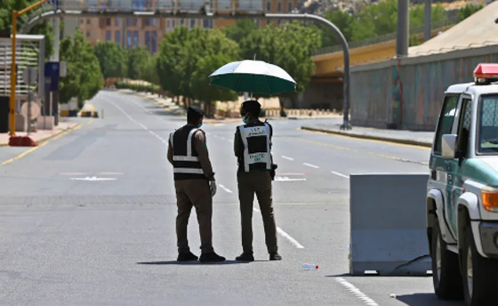 القبض على سعودي يستخدم تطبيقات التوصيل لسرقة المجوهرات صورة رقم 3