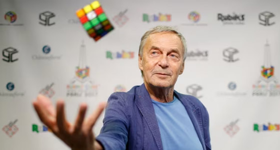 بعد 50 عاماً.. مبتكر مكعب روبيك: قصة من الخيال صورة رقم 2
