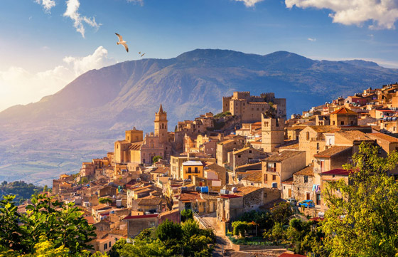 بالصور: جزر إيطالية توفر للأزواج فرصة لقضاء عطلة صيفية رومانسية صورة رقم 1