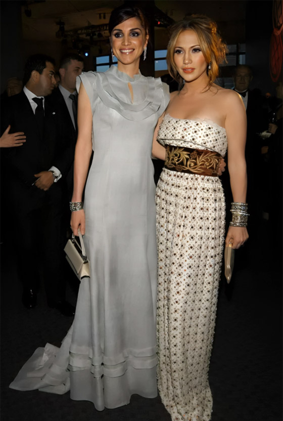 أجمل إطلالات الملكة الأردنية رانيا في المناسبات على مدار السنين صورة رقم 11