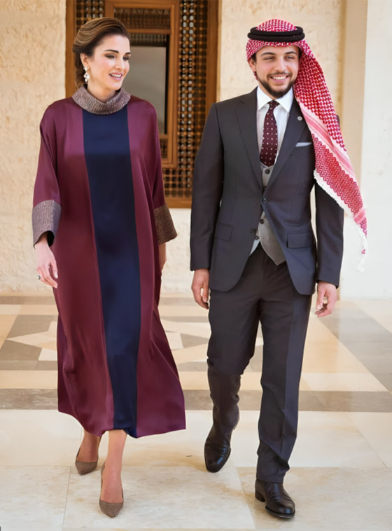 أجمل إطلالات الملكة الأردنية رانيا في المناسبات على مدار السنين صورة رقم 16