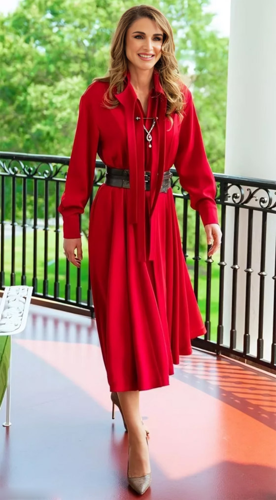 أجمل إطلالات الملكة الأردنية رانيا في المناسبات على مدار السنين صورة رقم 5