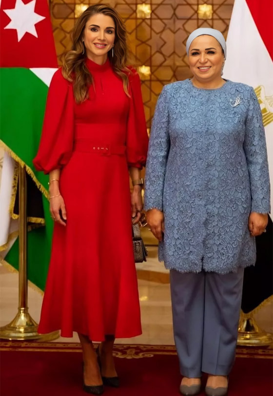 أجمل إطلالات الملكة الأردنية رانيا في المناسبات على مدار السنين صورة رقم 24