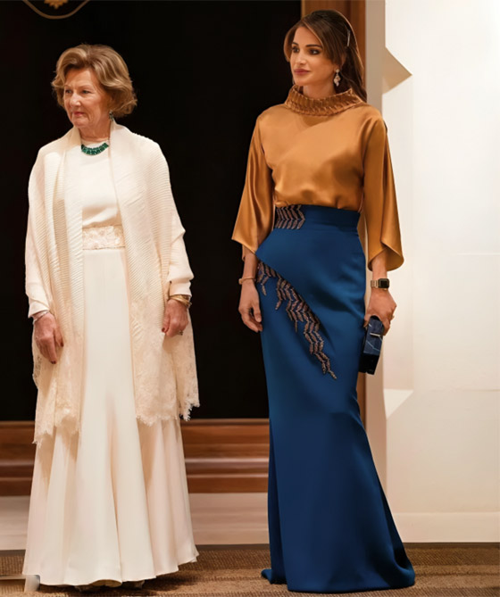 أجمل إطلالات الملكة الأردنية رانيا في المناسبات على مدار السنين صورة رقم 26