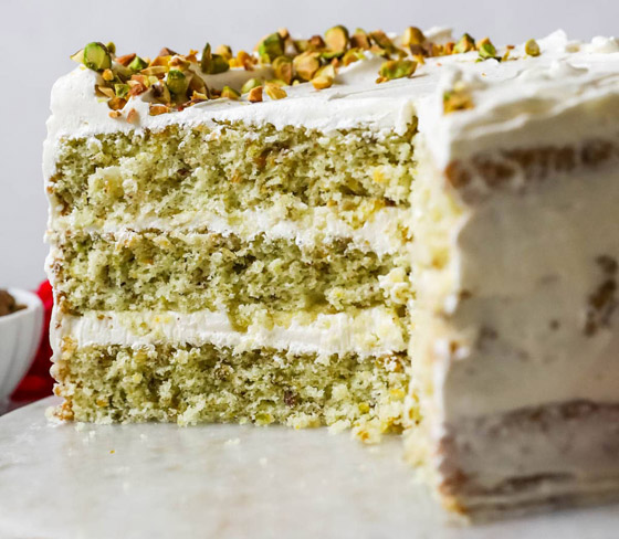 إليكم طريقة تحضير كعك البستاشيو بالجبن الكريمي اللذيذ صورة رقم 4