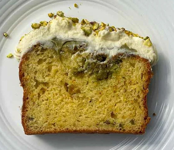 إليكم طريقة تحضير كعك البستاشيو بالجبن الكريمي اللذيذ صورة رقم 6