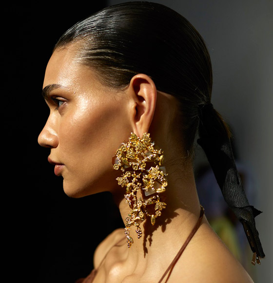 صور تسريحات شعر ناعمة وأنيقة مناسبة لعيد الأضحى.. إليك أجملها صورة رقم 2