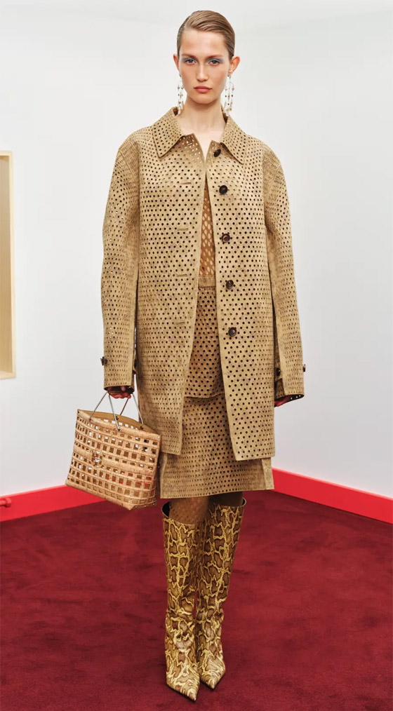 اعتمدي العفوية في إطلالتك على طريقة المصممة الأمركية 