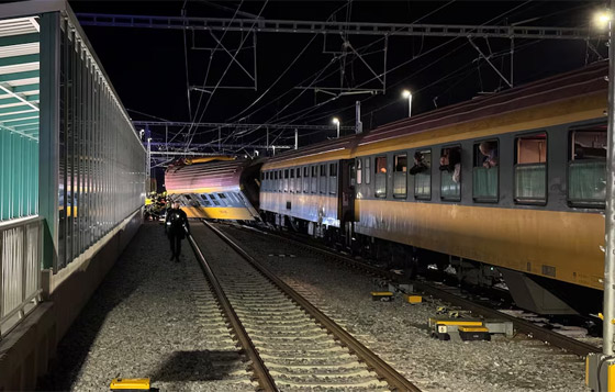 فيديو يوثق تصادم قطارين بمدينة تشيكية أسفر عن سقوط قتلى وجرحى صورة رقم 2