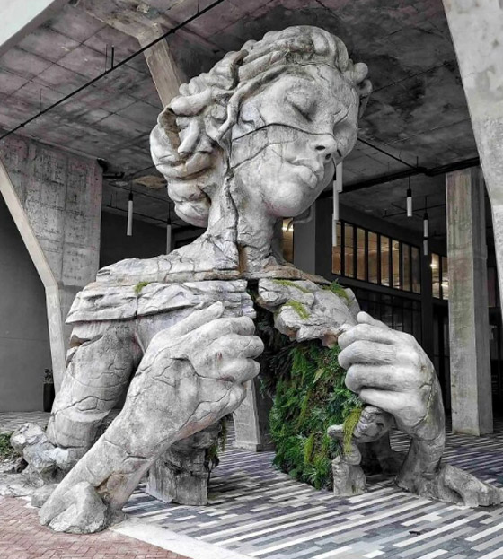 بالصور.. منحوتات عملاقة تناشد الطبيعة صورة رقم 11