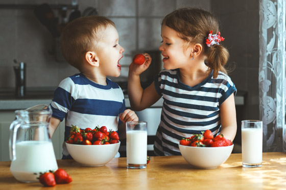 لتوفير الوقت.. إليكم الطرق الصحية لتخزين وتسخين طعام الطفل صورة رقم 2