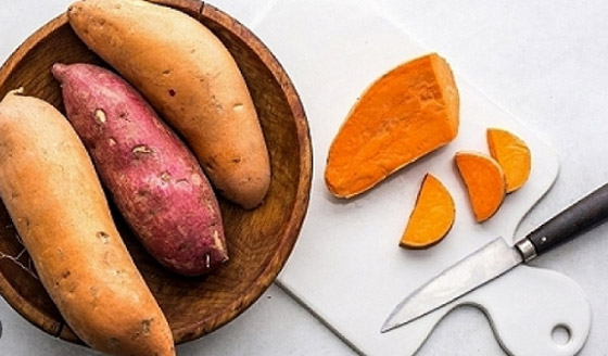 منجم فيتامينات ومضادات أكسدة.. البطاطا الحلوة كنز صحي متنوع صورة رقم 4