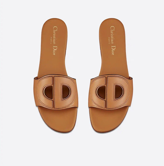 تصاميم أحذية ترتقي بإطلالتكِ في العيد.. اختاري ما يناسبك صورة رقم 4