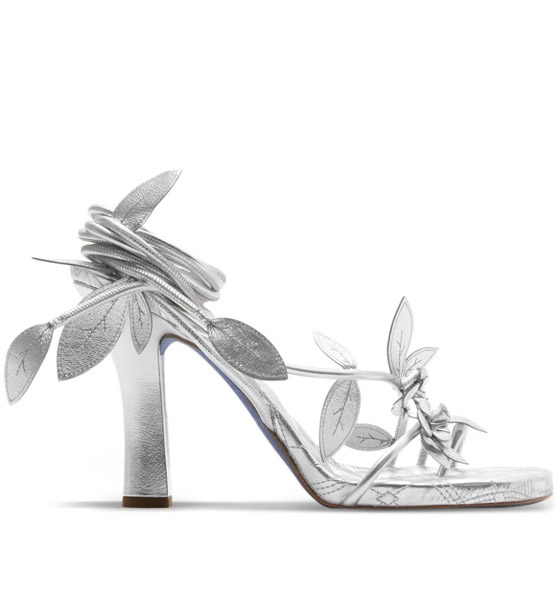 تصاميم أحذية ترتقي بإطلالتكِ في العيد.. اختاري ما يناسبك صورة رقم 5