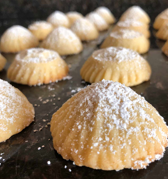 إليكم طريقة تحضير المعمول بالزبدة لعيد الأضحى صورة رقم 7