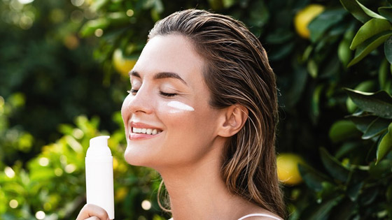 عادات تمنحك بشرة ناعمةً ونضرة.. واظبي عليها صورة رقم 3