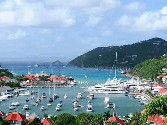 بالصور: إليكم 21 من أشهر وأفضل وأجمل الجزر لشهر العسل صورة رقم 3