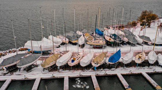 زلاجات الكلاب والأشجار.. إليكم أغرب 10 وسائل لنقل البشر حول العالم صورة رقم 8 زلاجات الكلاب والأشجار.. إليكم أغرب 10 وسائل لنقل البشر حول العالم صورة رقم 8