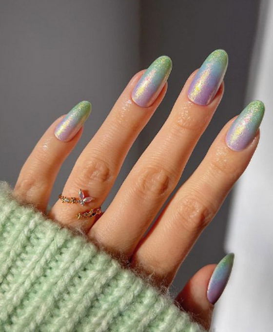 ألوان مناكير صيفية منعشة موضة صيف 2024.. لوني أظافرك بها صورة رقم 2