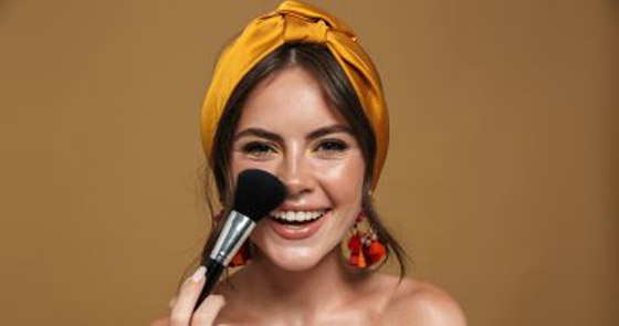 ما البودرة الواقية من الشمس؟.. إليكِ فوائدها صورة رقم 3