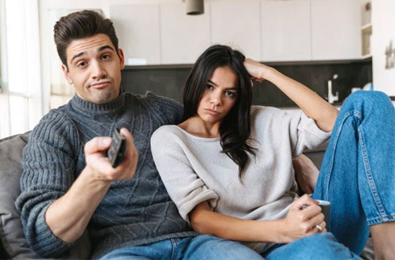 صورة رقم 1 - 4 نصائح للتعامل مع الملل الزوجي صورة رقم 1 - 4 نصائح للتعامل مع الملل الزوجي